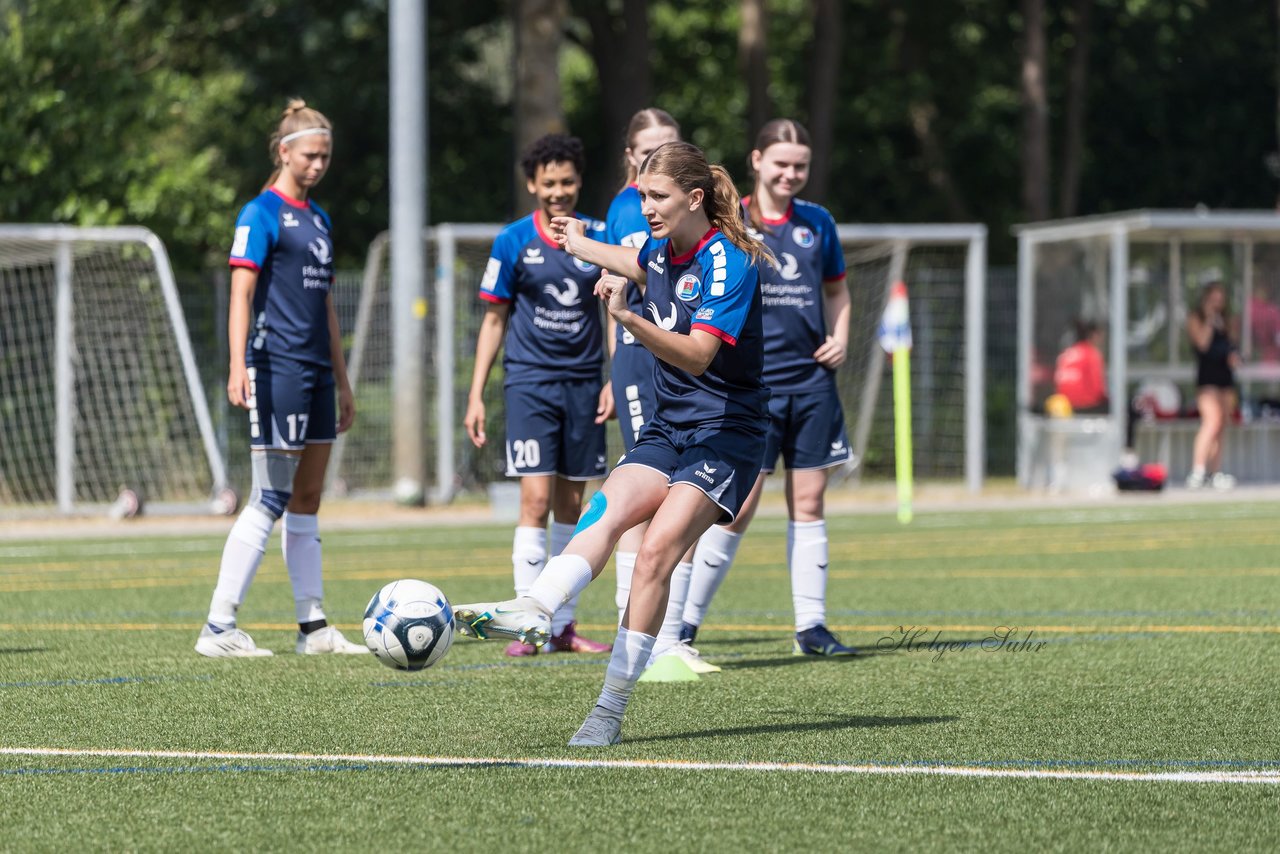 Bild 110 - wBJ Holsatia Elmshorn - VfL Pinneberg : Ergebnis: 1:4